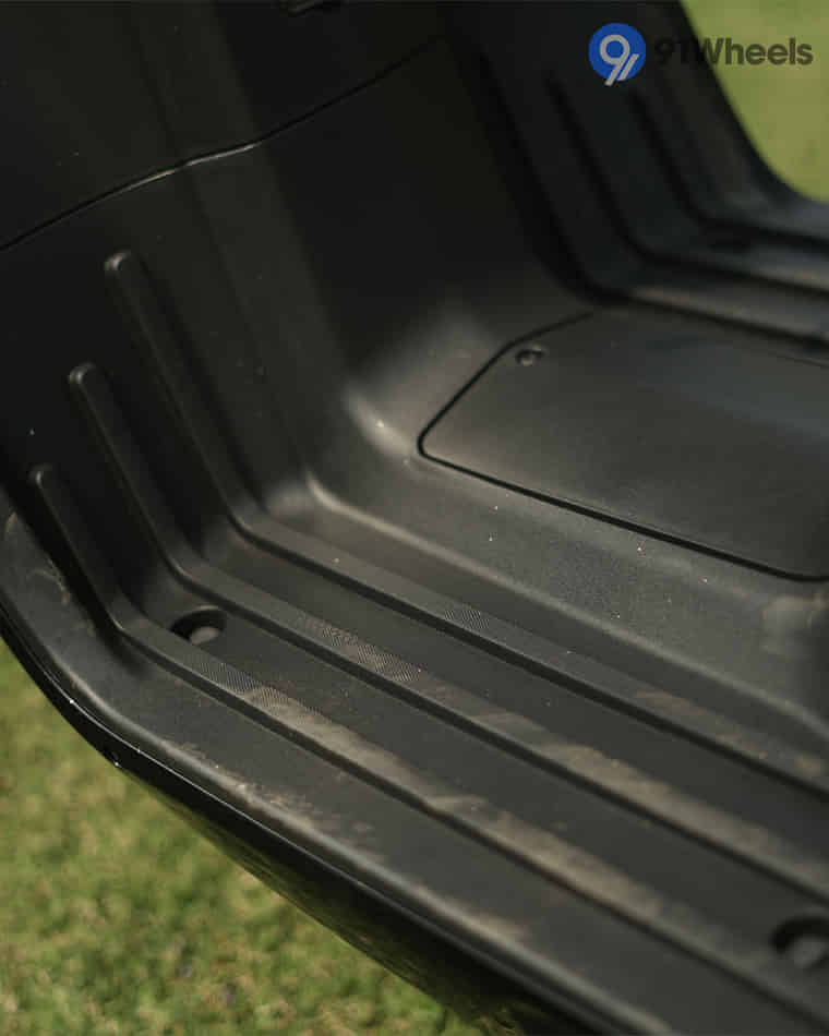 Stands & Utility - 1