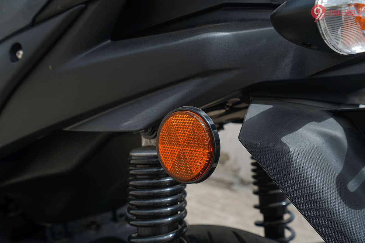 Yamaha Aerox 155 Rear Reflex Reflector