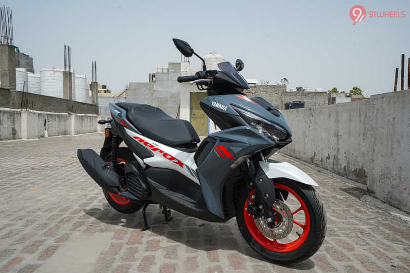 Yamaha Aerox 155 Right Front Three Quarter