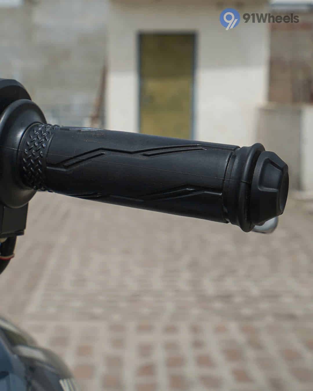 Right Side Handelbar Throttle Grip Right Side Handelbar Throttle Grip