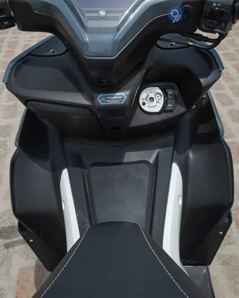 Front Body & Wheels - 4 Front Body & Wheels - 4