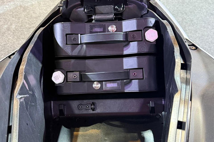 Yamaha Aerox E Battery Compartment Yamaha Aerox E Battery Compartment