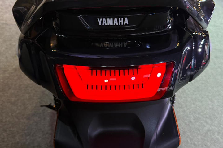 Yamaha EC-06 Tail Light Yamaha EC-06 Tail Light