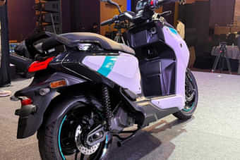 Yamaha EC-06 Right Rear Three Quarter