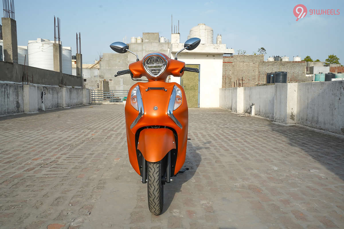 Yamaha Fascino 125 Fi Hybrid Front View