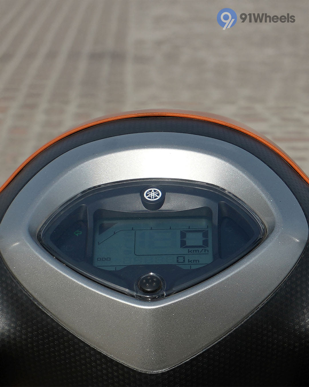 Handlebar & Console Area - 3