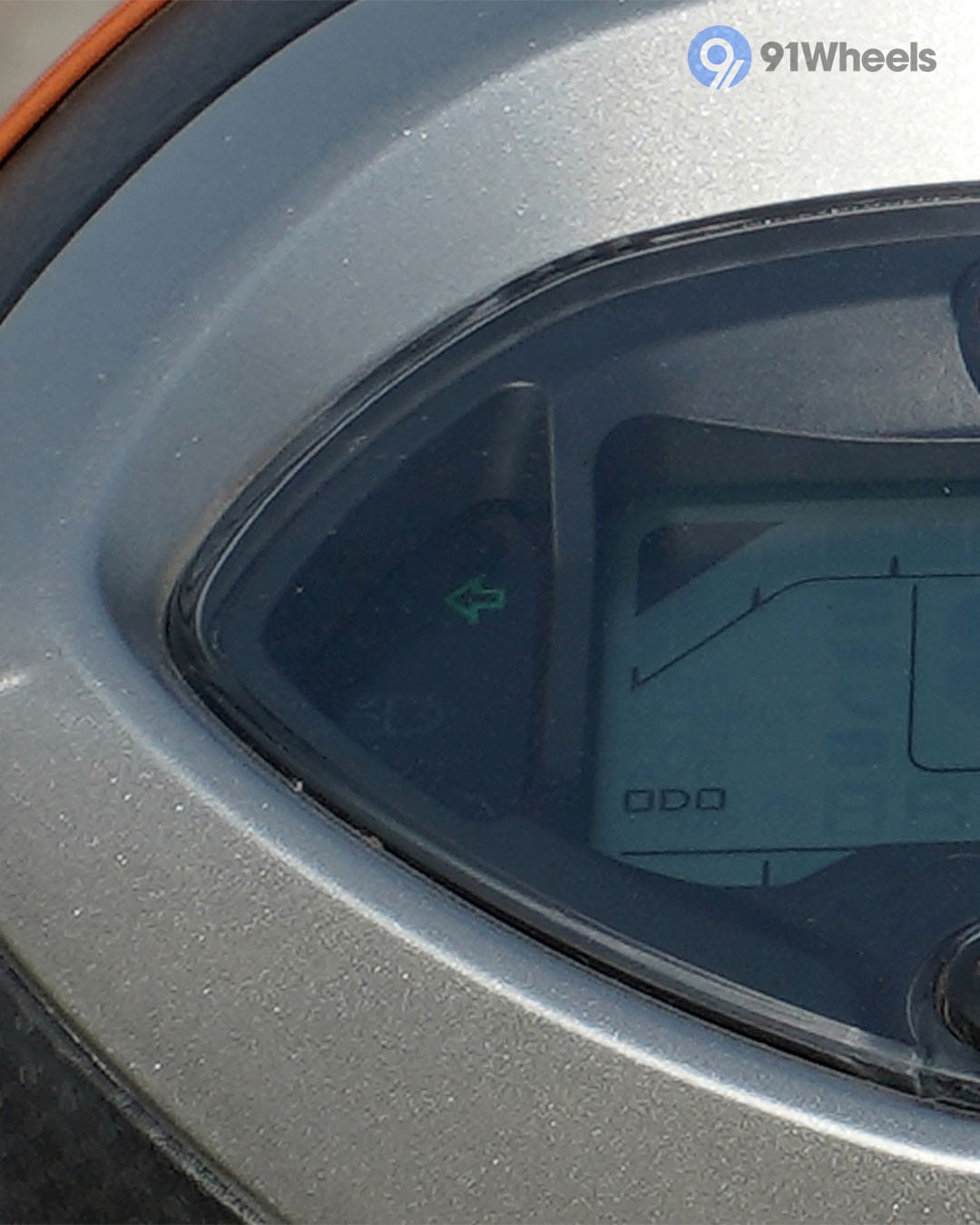 Handlebar & Console Area - 6