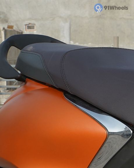 Fascino 125 Fi Hybrid Seat