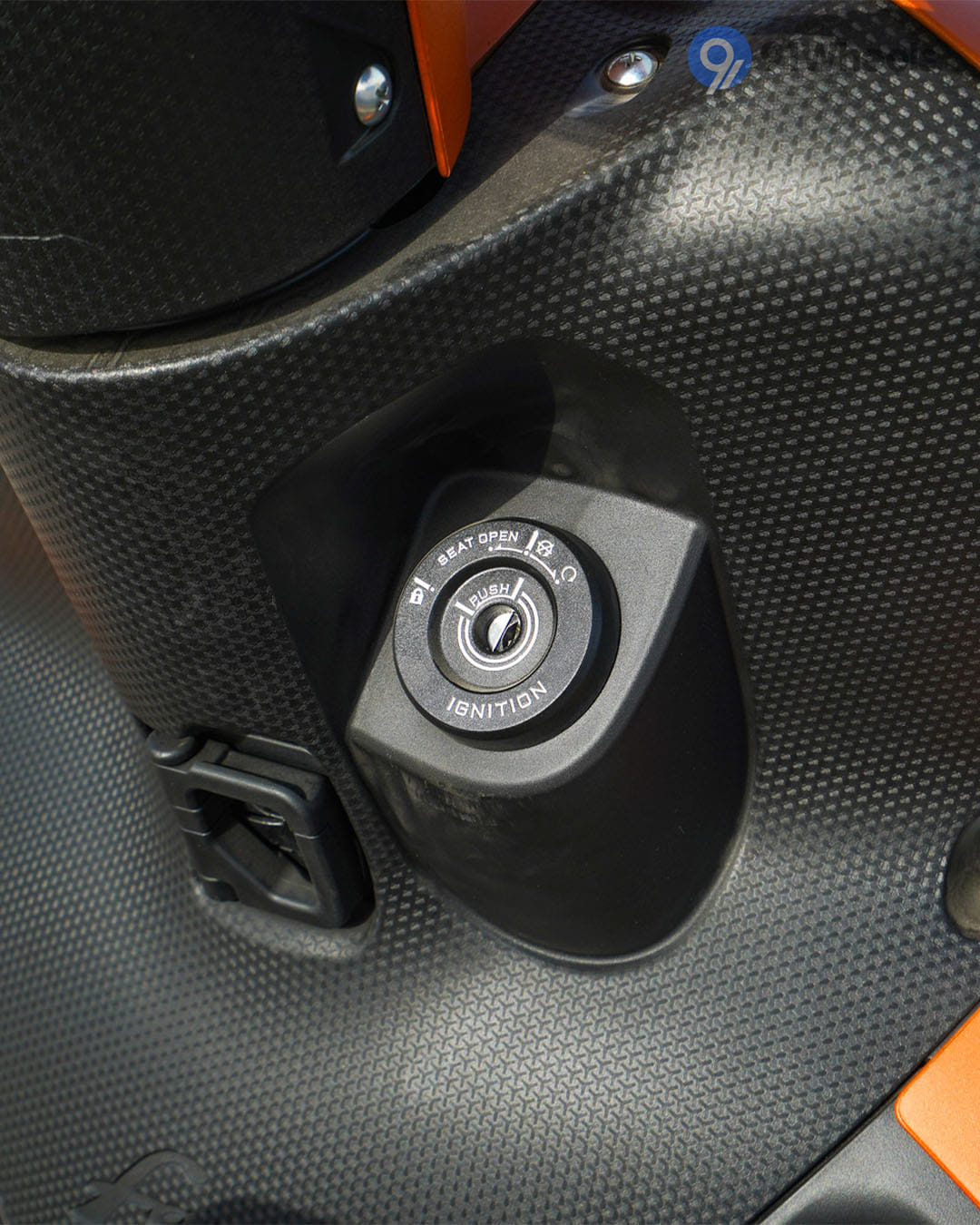 Stands & Utility - 8