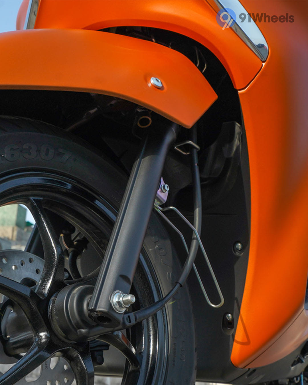 Front Body & Wheels - 3