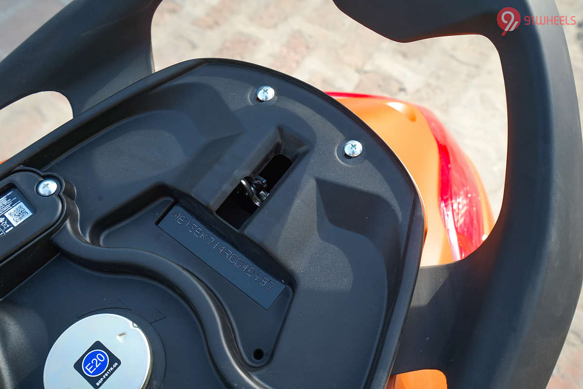 Yamaha Fascino 125 Fi Hybrid Seat Lock Release