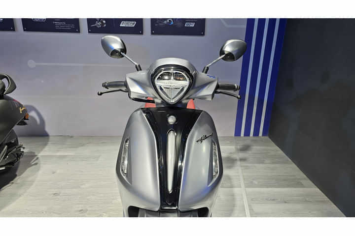 Yamaha Filano Front View Yamaha Filano Front View