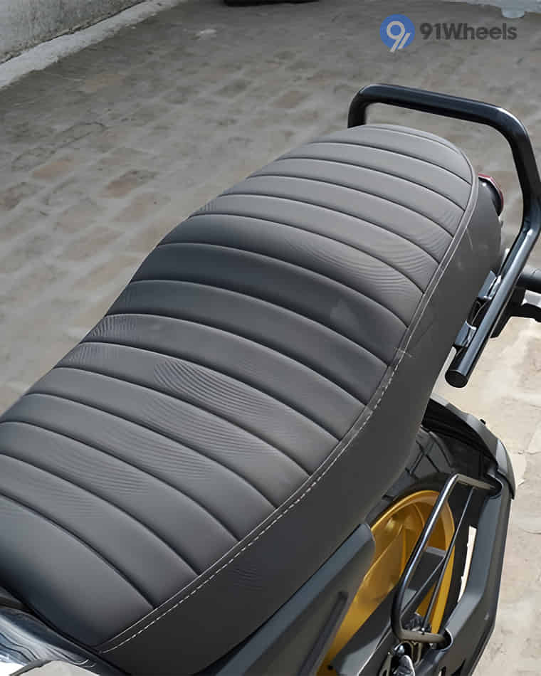 Seats & Comfort - 1 Seats & Comfort - 1