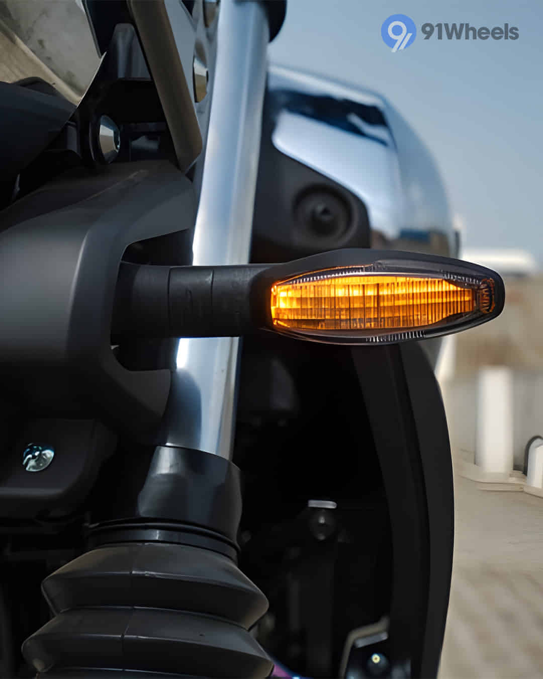 Front Turn Indicators Front Turn Indicators