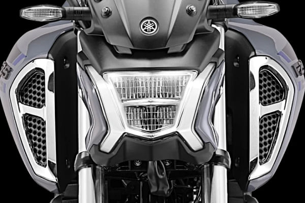 Yamaha fzs fi online bs6 on road price