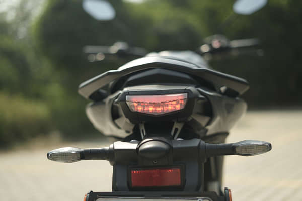 Yamaha FZS FI V4 Tail Light