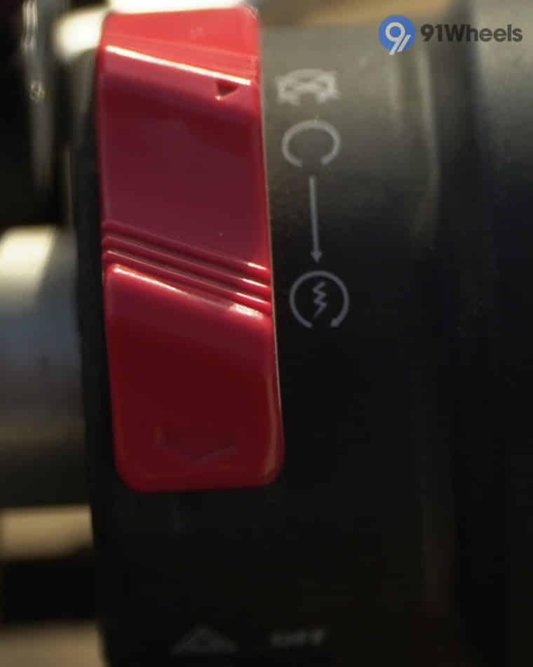 Handlebar & Console Area - 7