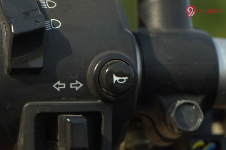 Yamaha MT 03 Horn Button
