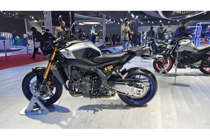 Yamaha MT 09 Left Side View