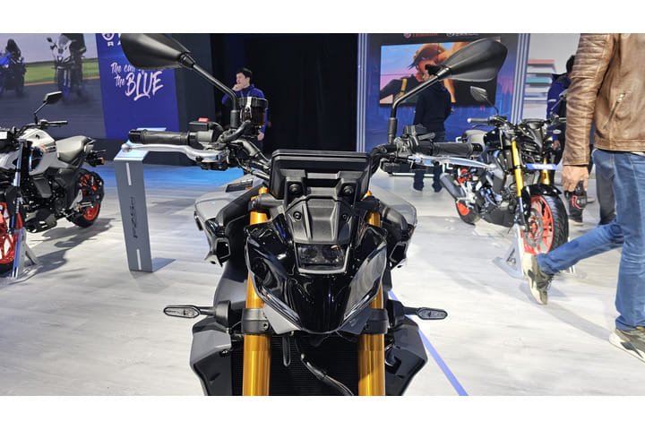 Yamaha MT 09 Head Light