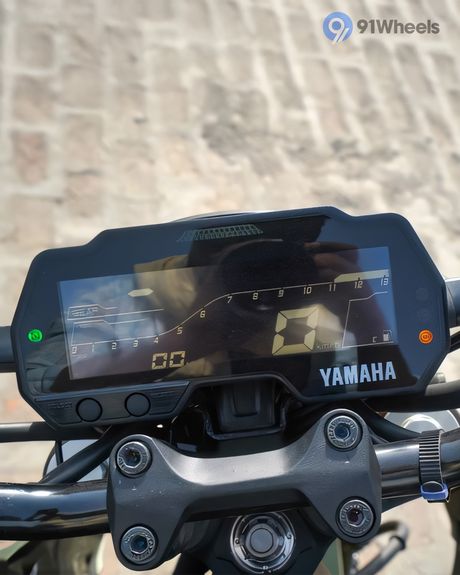 MT 15 V2 TFT / Instrument Cluster