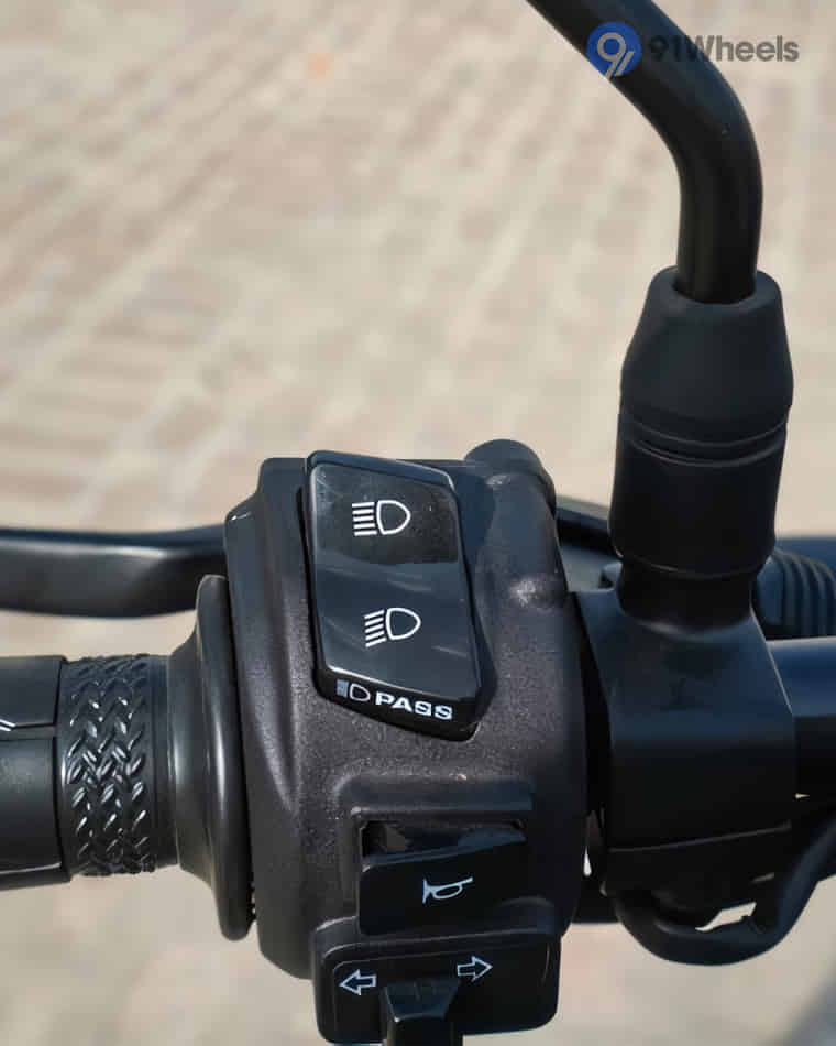 Handlebar & Console Area - 12 Handlebar & Console Area - 12