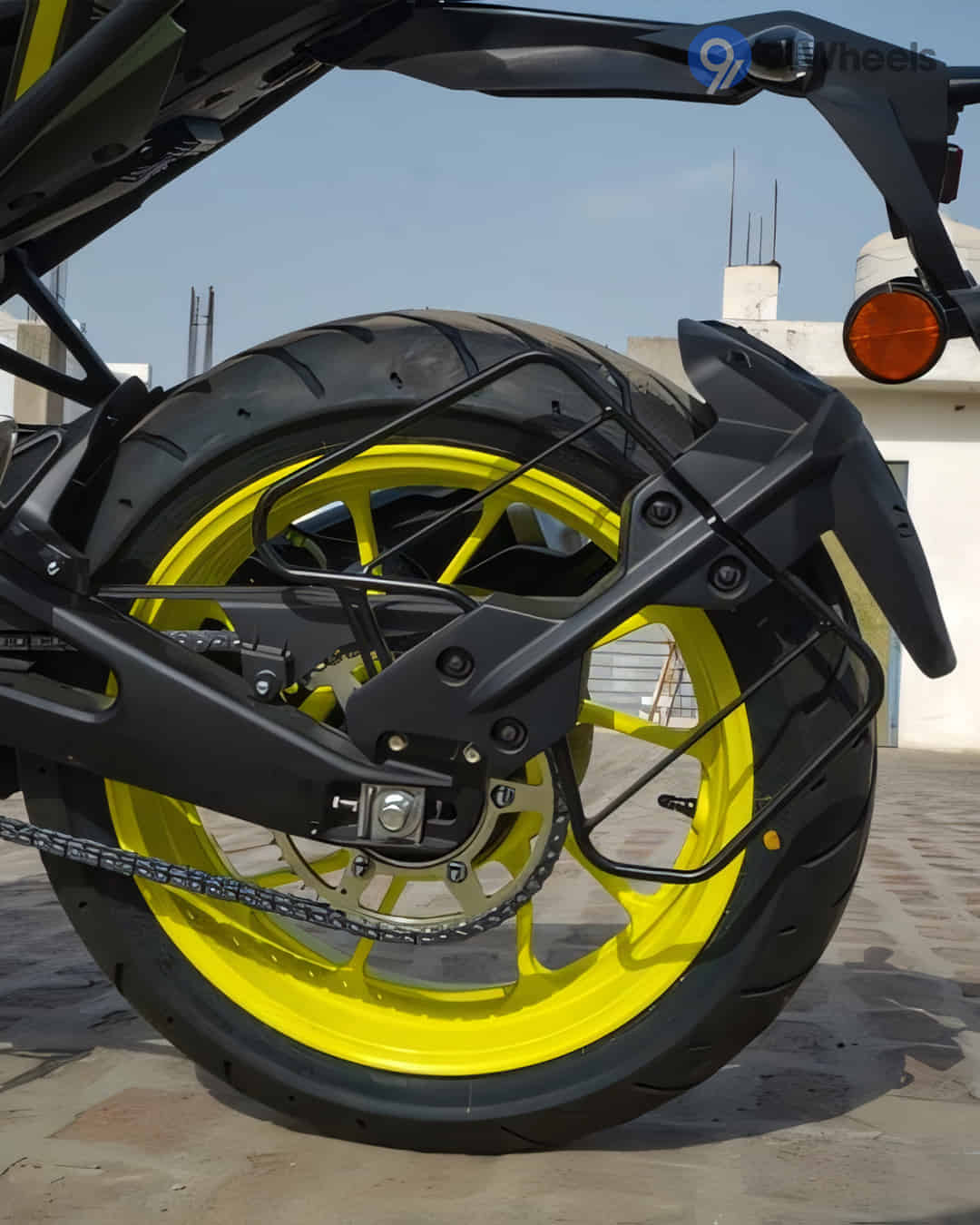 Saree Guard Saree Guard