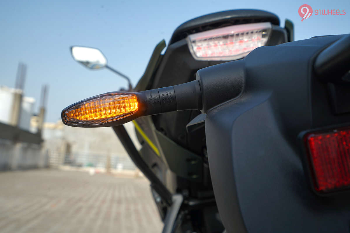 Yamaha MT 15 V2 Rear Turn Indicators