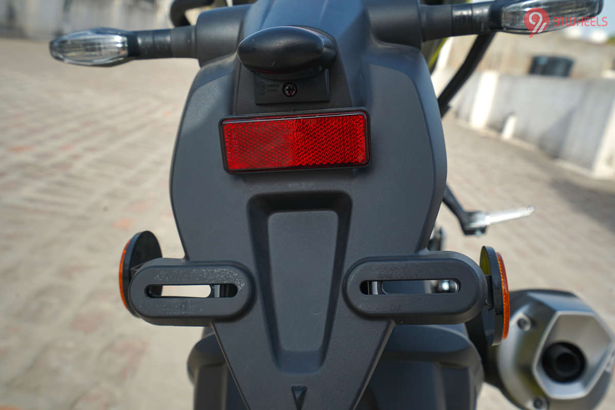 Yamaha MT 15 V2 Rear Reflex Reflector