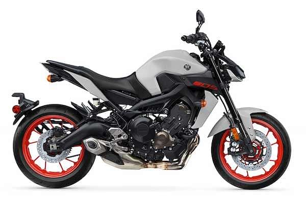 Yamaha MT-07 Side Profile LR