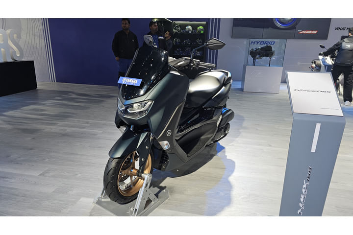 Yamaha NMax 155 Left Front Three Quarter