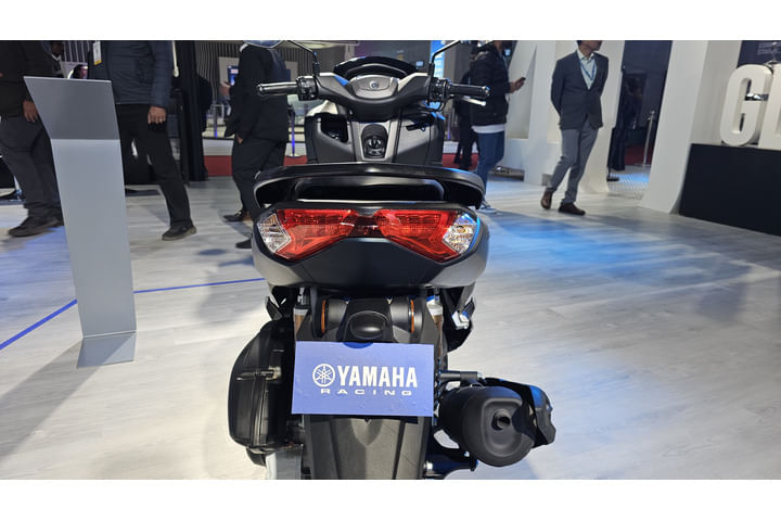 Yamaha NMax 155 Tail Light