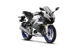 Yamaha R15 M