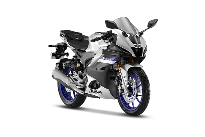 Yamaha R15 M