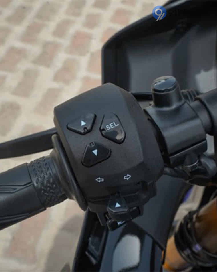 Handlebar & Console Area - 11