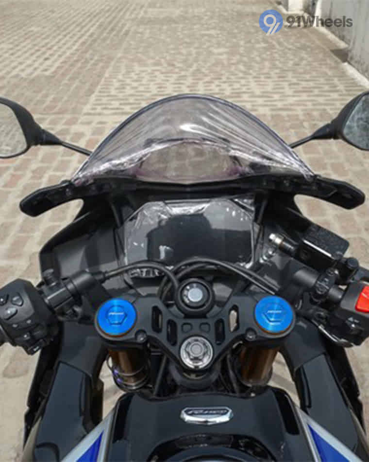 Handlebar & Console Area - 3