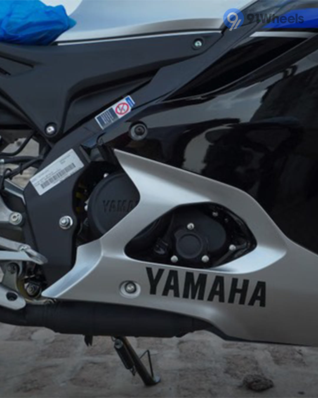 Yamaha R15 V4 image