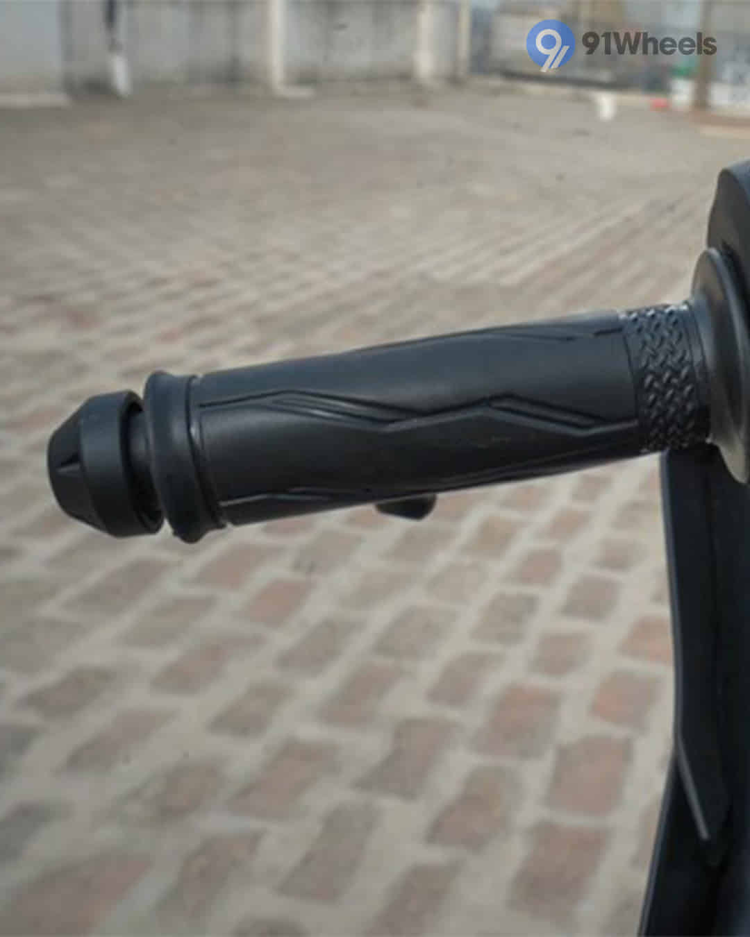 Left Side Handelbar Grip