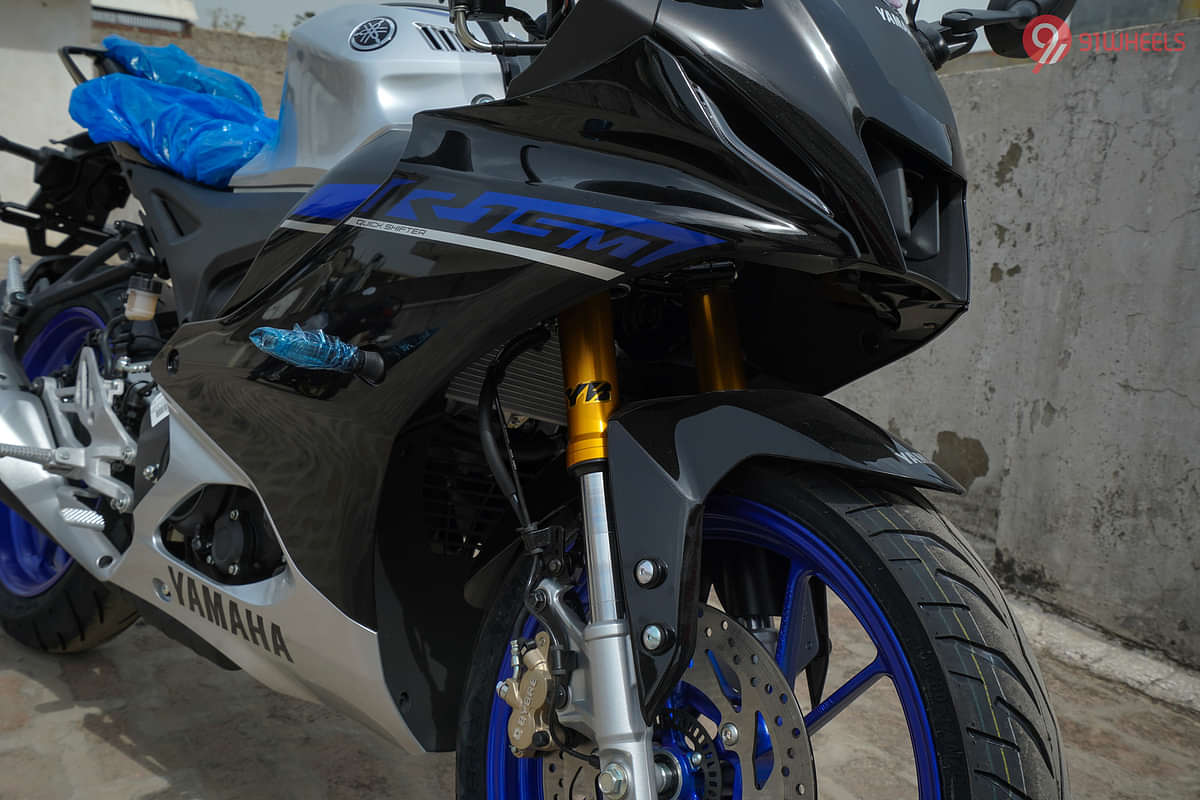 Yamaha R15 V4 Side Fairing