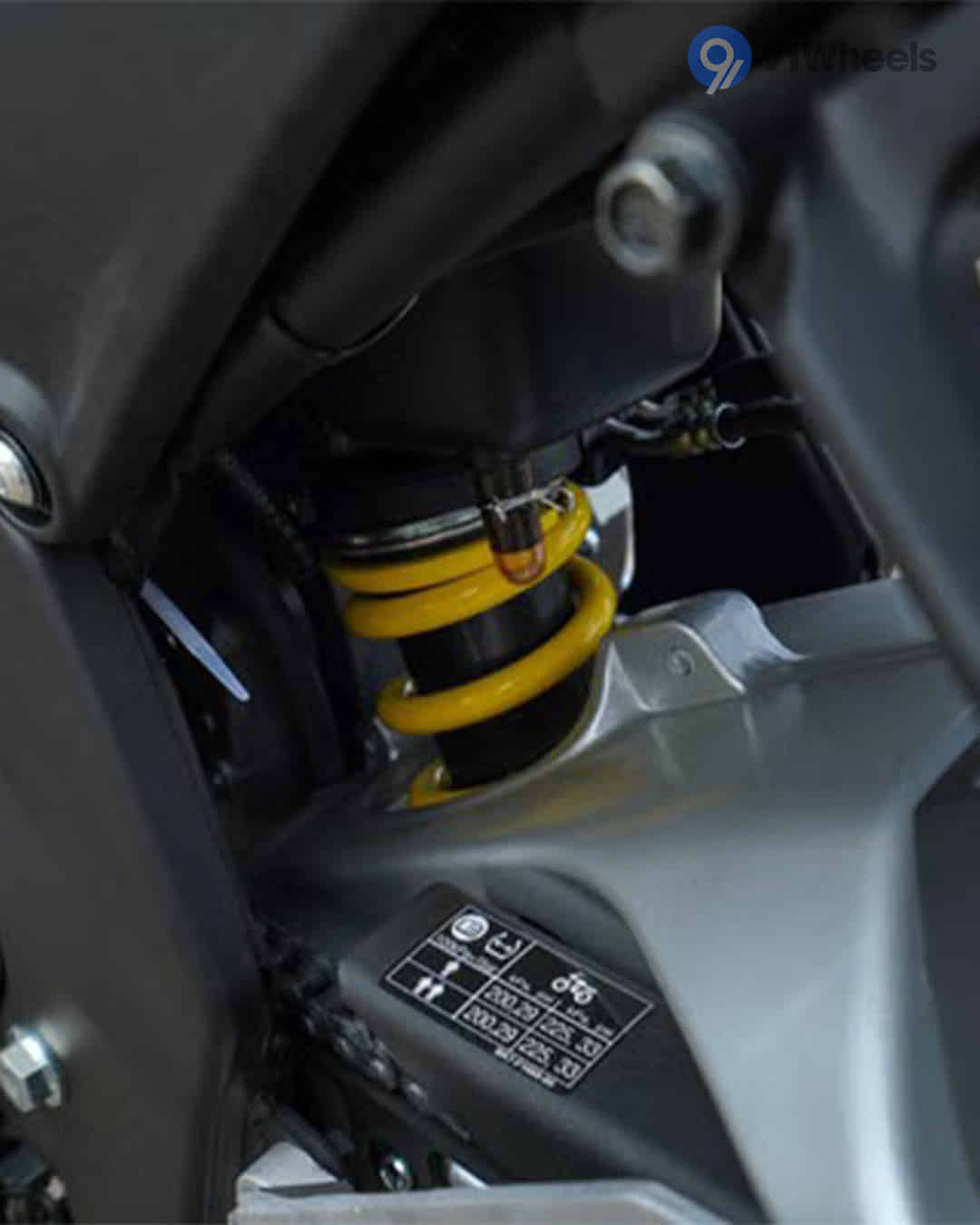 Rear Suspension Spring Preload Setting