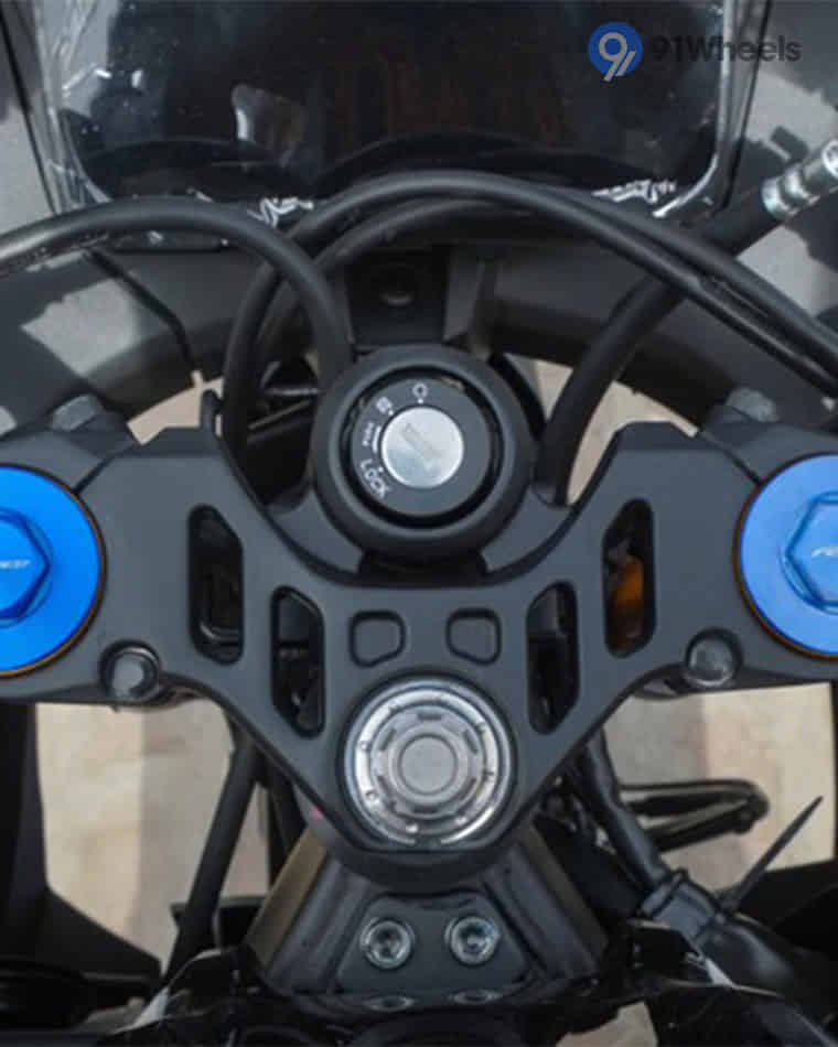 Handlebar & Console Area - 8