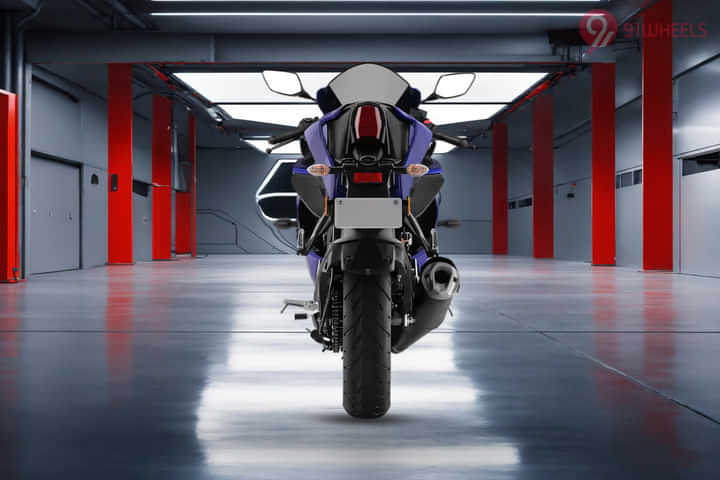 Yamaha R15S Rear View Yamaha R15S Rear View
