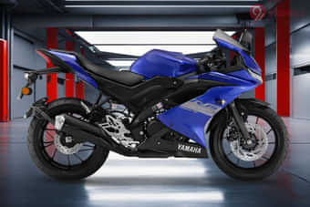 Yamaha R15S Right Side View Yamaha R15S Right Side View