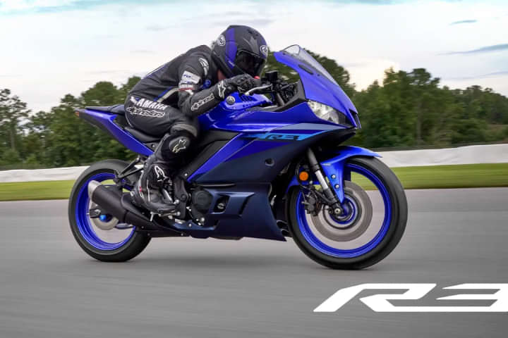 Yamaha R3 Riding Shot