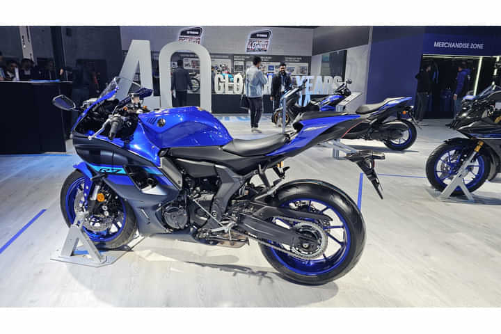 Yamaha YZF R7 Left Rear Three Quarter