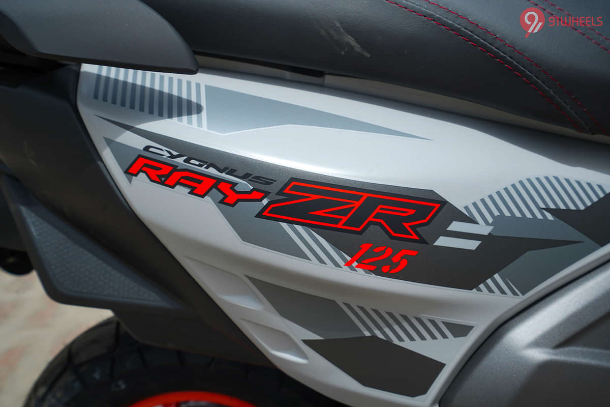 Yamaha RayZR 125 Fi-Hybrid Street Rally Right Side Body Panel Badge