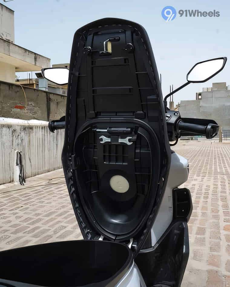 Seat & Storage - 1 Seat & Storage - 1