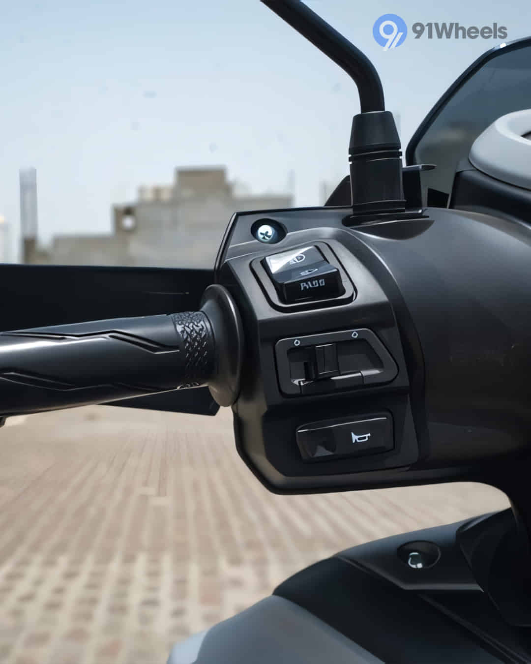 Left Side Multifunction Switchgear Left Side Multifunction Switchgear