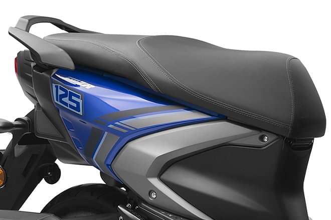 Yamaha RayZR 125 Fi-Hybrid Bike Seat