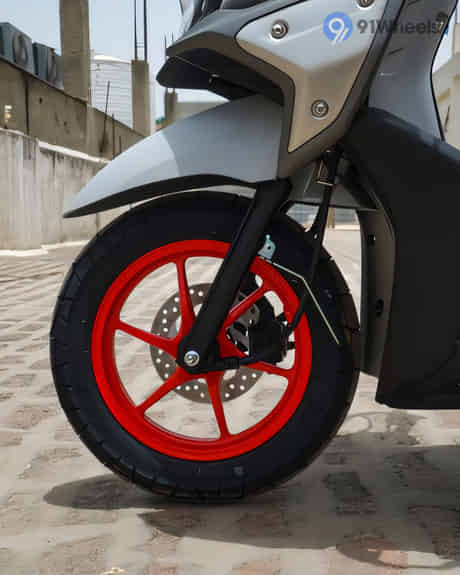 RayZR 125 Fi-Hybrid Front Wheel